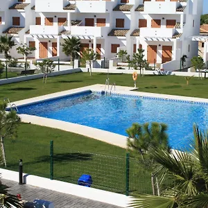 https://apartamentos-vacacionales-la-carrajolilla.es-andalucia.com